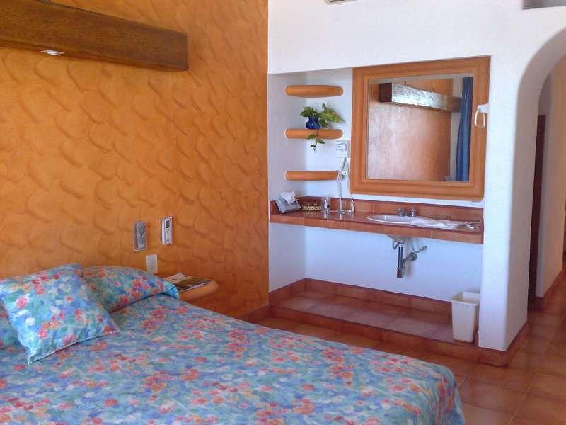 Hotel Irma Сиуатанехо Экстерьер фото